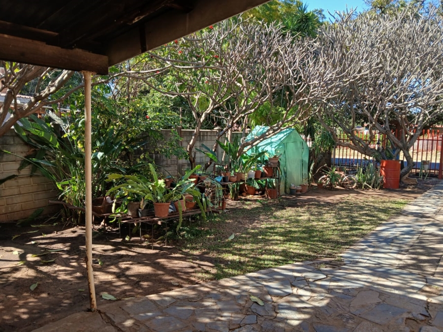 3 Bedroom Property for Sale in Oos Einde North West